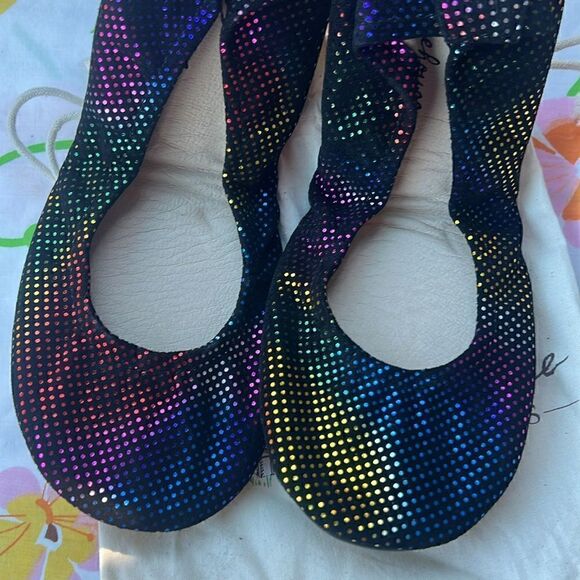 *BRAND NEW* Disco Rainbow Dots Storehouse Flats -7 NWT - Picture 3 of 11